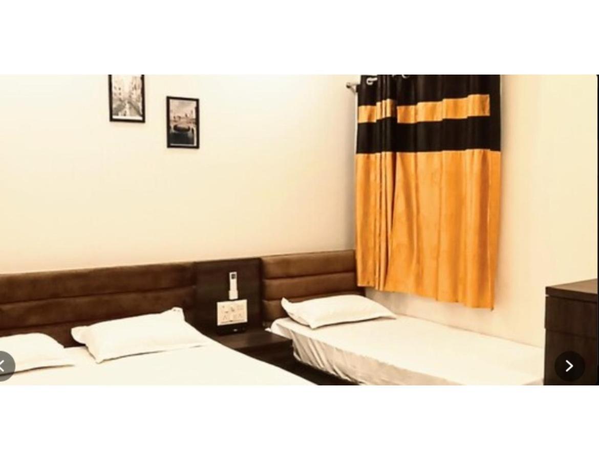 Hotel Shri Nivasa Inn, Kothi Godarpura Екстер'єр фото
