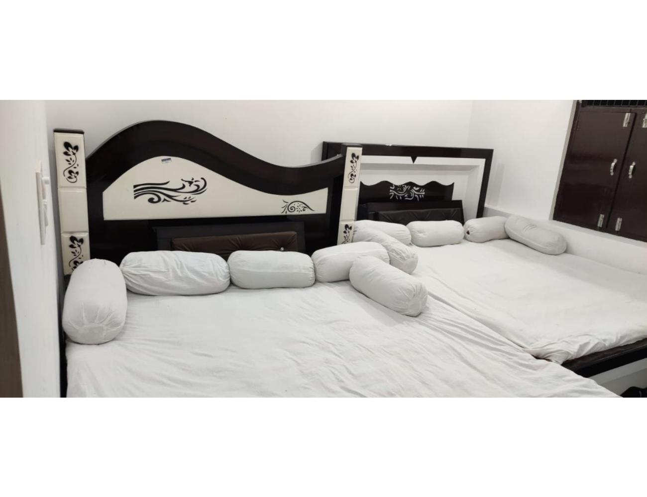 Hotel Shri Nivasa Inn, Kothi Godarpura Екстер'єр фото